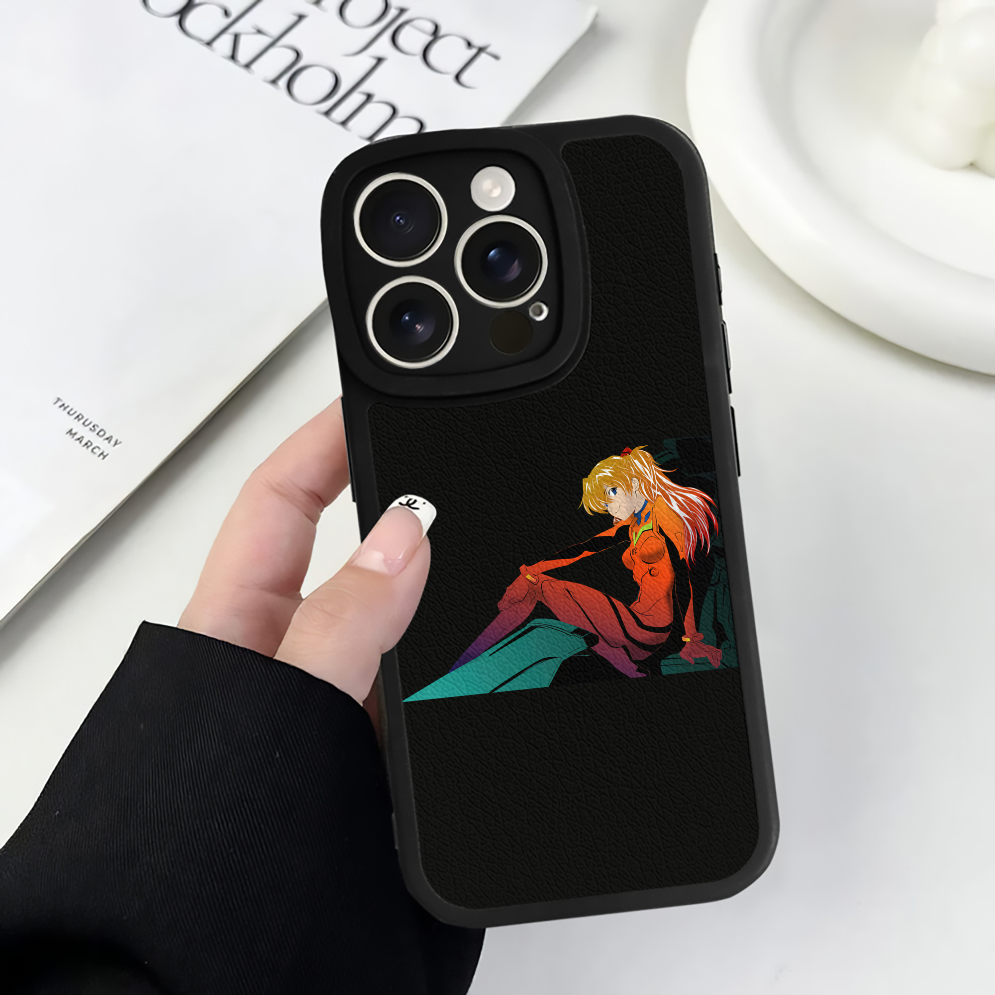 （画像用） EVA 新世紀エヴァンゲリオン 【iPhone 16シリーズ対応】シリコンスマホケース（レザー調） 材質：シリコン